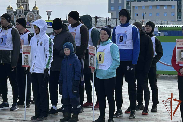 Личный состав Уральского округа Росгвардии принял участие в торжествах в честь 81-й годовщины Великой Победы