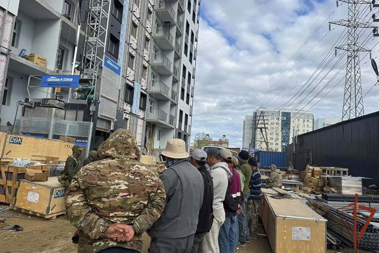 В Якутске при участии ОМОН «Бизон» выявлены нарушители миграционного режима
