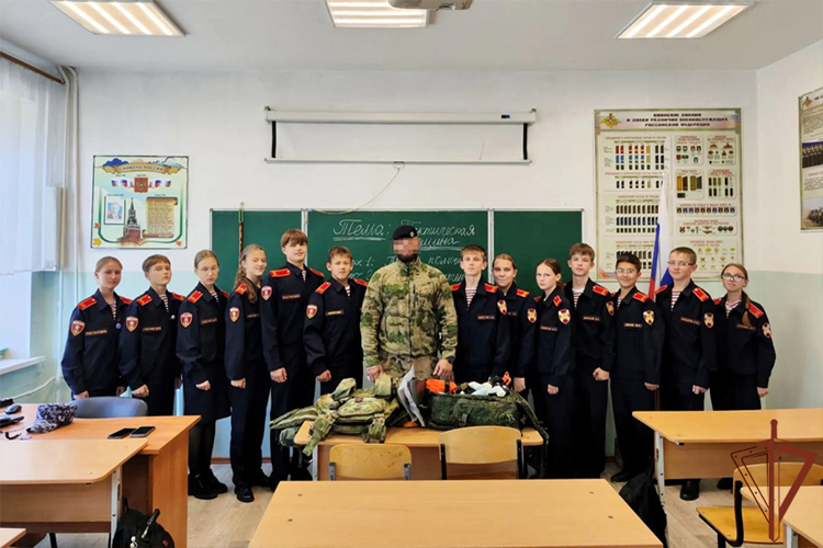 На Дальнем Востоке Росгвардия провела военно-патриотические мероприятия со школьниками