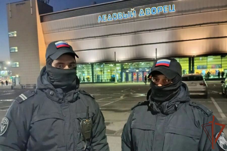 В Череповце росгвардейцы обеспечили безопасность матча КХЛ