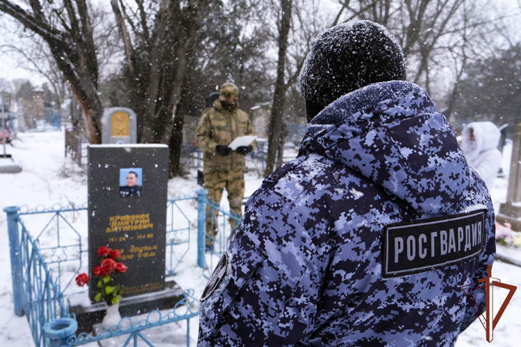 Росгвардейцы приняли участие в мероприятиях, приуроченных к 83-й годовщине победы в Сталинградской битве