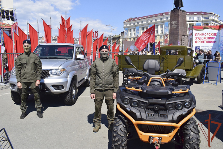 Во Владивостоке росгвардейцы представили свою площадку на городском фестивале