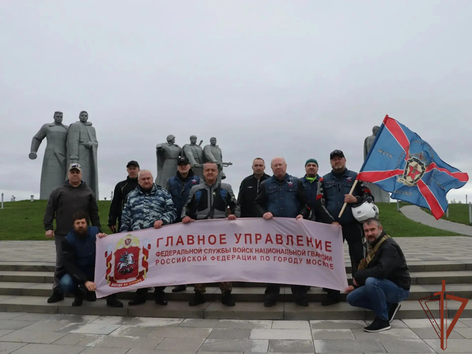 В Москве ветераны Росгвардии провели мотопробег в честь 81-й годовщины Победы в Великой Отечественной войны