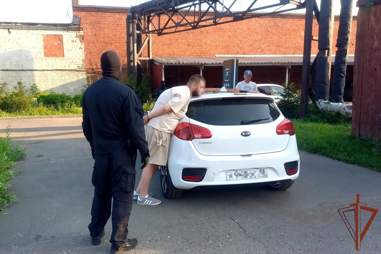 В Удмуртии при содействии спецназа Росгвардии пресечена деятельность преступной группы, занимавшейся организацией проституции с участием несовершеннолетних (видео)