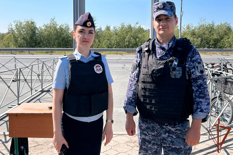 Росгвардия продолжает обеспечивать безопасность торжественных, культурных и спортивных мероприятий в Уральском федеральном округе