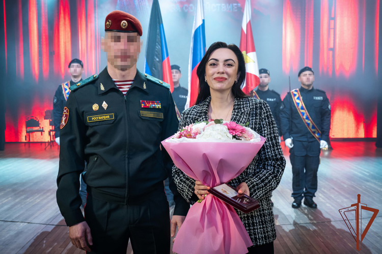 Медалью Росгвардии «За содействие» наградили заместителя руководителя Республиканского медиахолдинга в Донецке