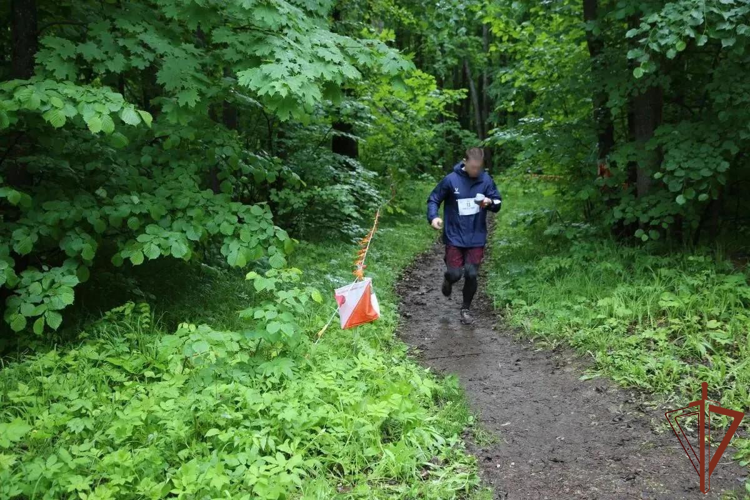 В Саранске завершился чемпионат Приволжского округа Росгвардии по спортивному ориентированию на местности среди спецподразделений (видео)