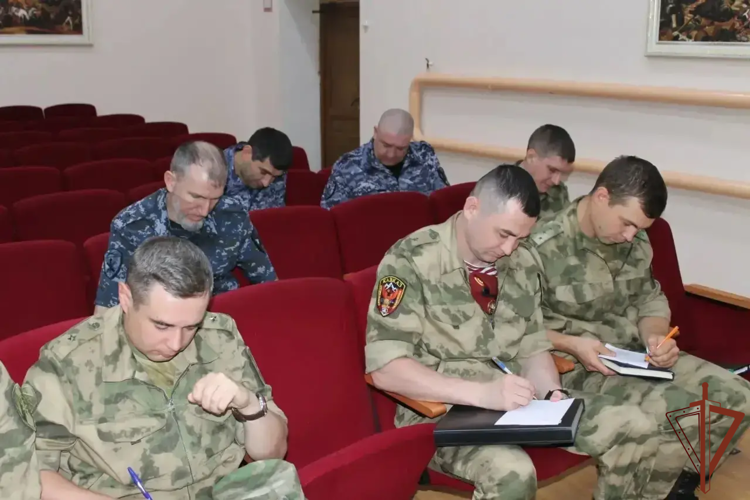 На Северном Кавказе прошел окружной учебно-методический сбор с начальниками служб артиллерийского вооружения Росгвардии