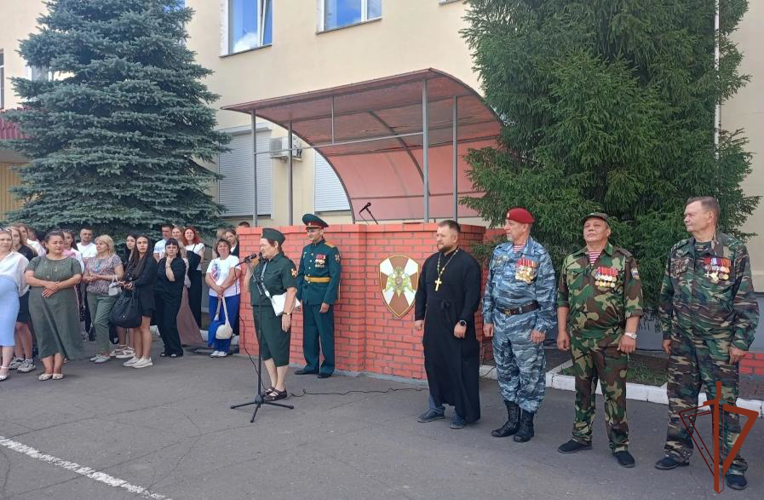 Более 60 новобранцев Росгвардии приняли Военную присягу в Омской области