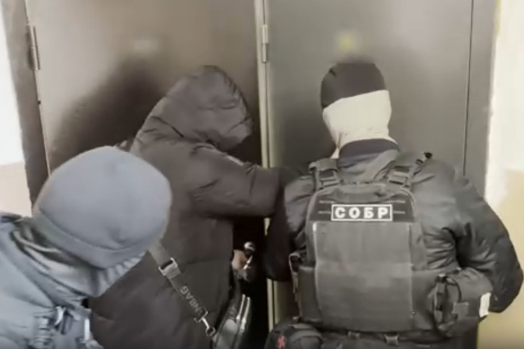 При силовой поддержке спецназа Росгвардии в Новосибирске пресечена деятельность притонов для оказания интимных услуг