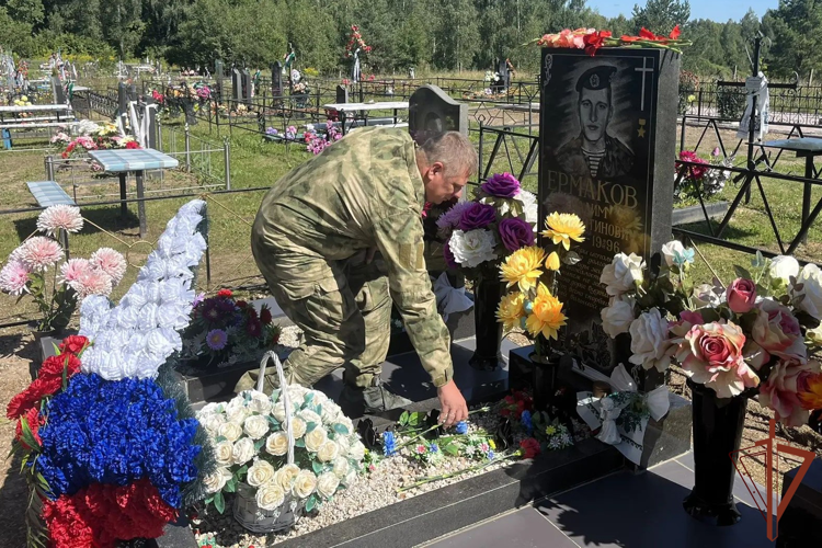 В Брянской области росгвардейцы почтили память Героя России Вадима Ермакова