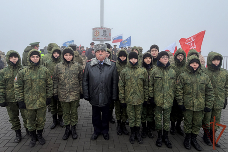 В Кабардино-Балкарии представители Росгвардии приняли участие в патриотической акции