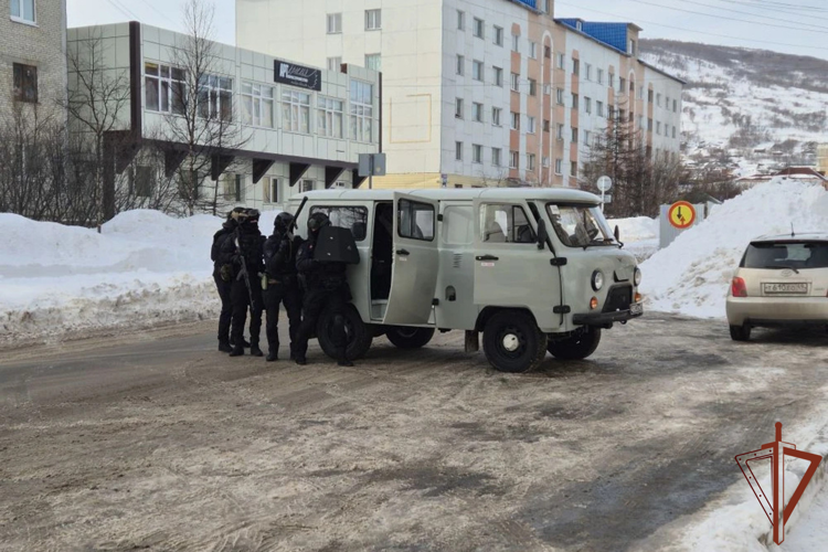 В Магадане Росгвардия провела тактико-специальное занятие на охраняемом объекте