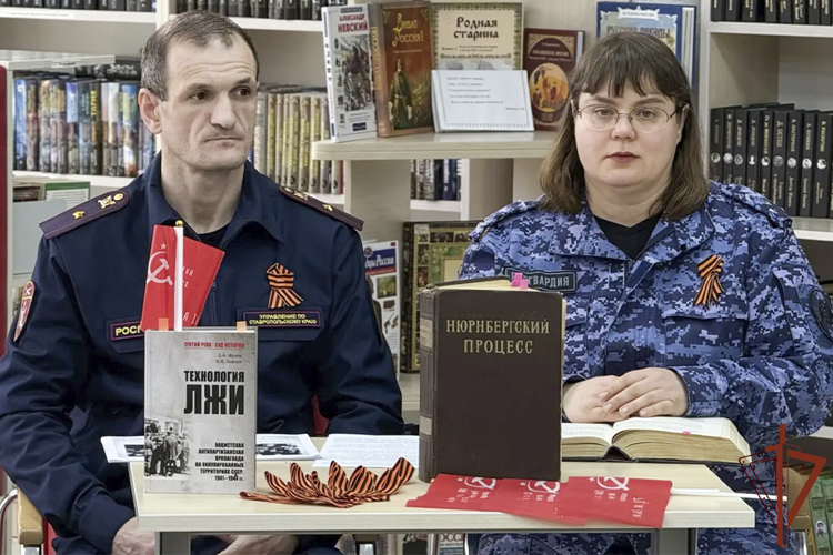 В Ставрополе сотрудники Росгвардии поддержали патриотическую акцию «Георгиевская ленточка»
