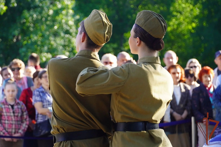 В Саратовской области состоялся гастрольный тур Ансамбля песни и пляски Приволжского округа Росгвардии (видео)
