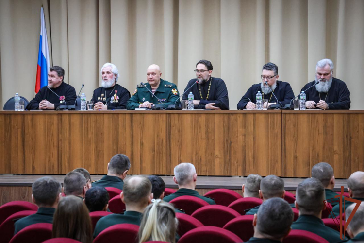 Военнослужащие Северо-Западного округа Росгвардии встретились со священнослужителями Русской Православной Церкви