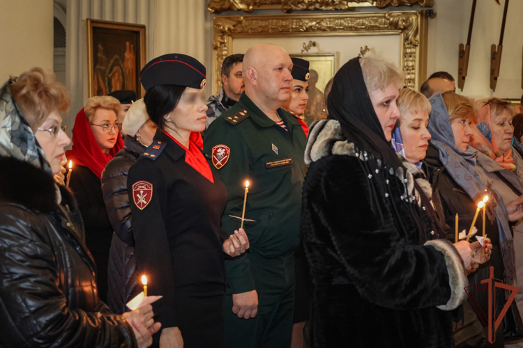 В Санкт-Петербурге прошла встреча с членами семей росгвардейцев, погибших при выполнении воинского и служебного долга