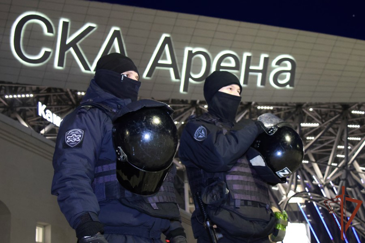 Росгвардейцы обеспечили безопасность матча КХЛ в Санкт-Петербурге