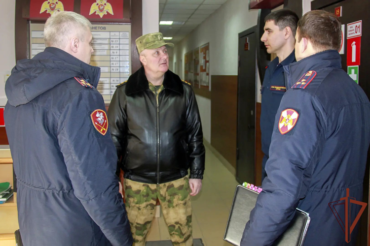 Командующий Сибирским ордена Жукова округом Росгвардии проверил подразделения ведомства в Новосибирской области
