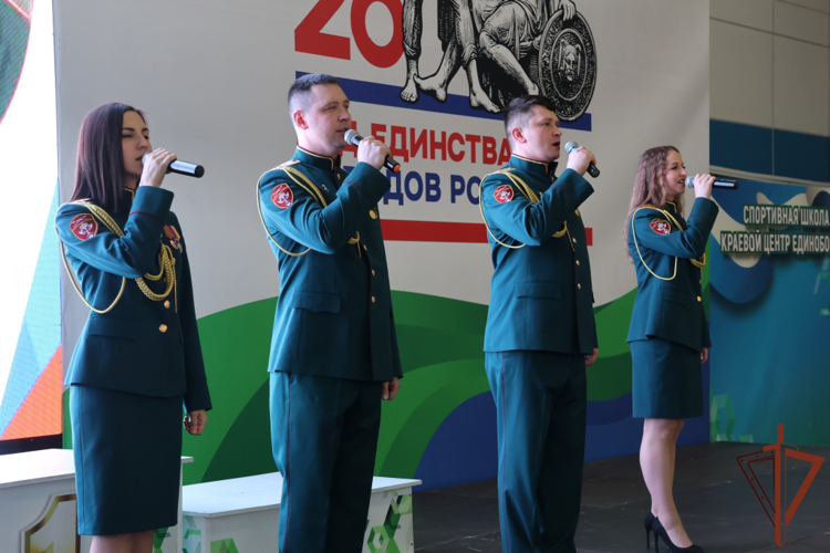 В Хабаровске прошли Всероссийские соревнования по самбо памяти погибшего военнослужащего Росгвардии
