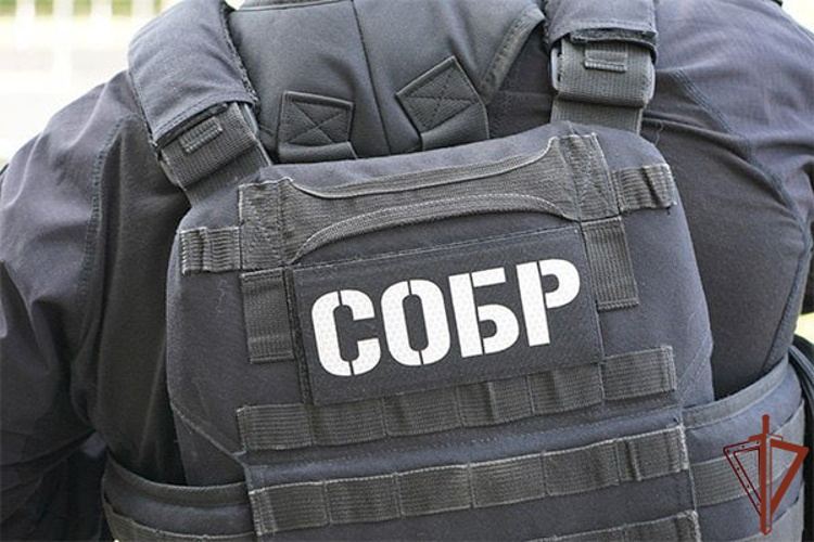 В Москве при содействии спецназа Росгвардии задержаны подозреваемые в незаконном обороте оружия (видео)