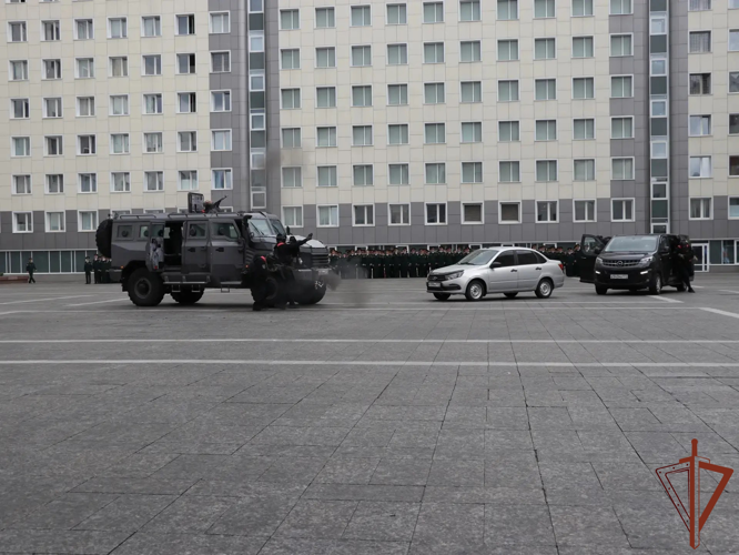 В Москве прошла торжественная церемония принятия клятвы курсанта подшефного колледжа (видео)