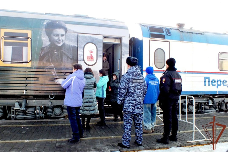 В Удмуртии росгвардейцы обеспечили безопасность выставки «Поезд Победы»