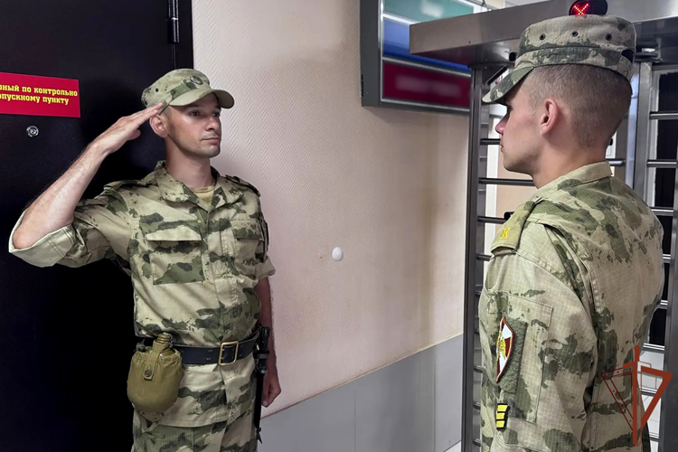 Курсанты Пермского военного института Росгвардии проходят практику в Тюмени
