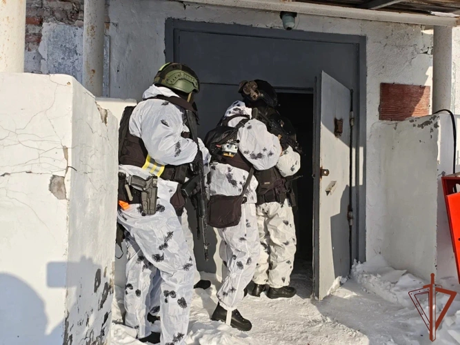 В Республике Коми сотрудники ОМОН Росгвардии приняли участие в командно-штабном учении