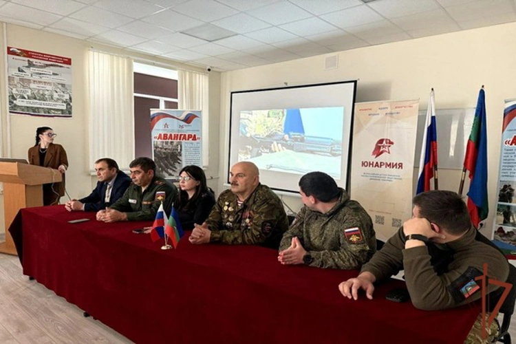 Росгвардия провела патриотические встречи с подрастающим поколением на Северном Кавказе