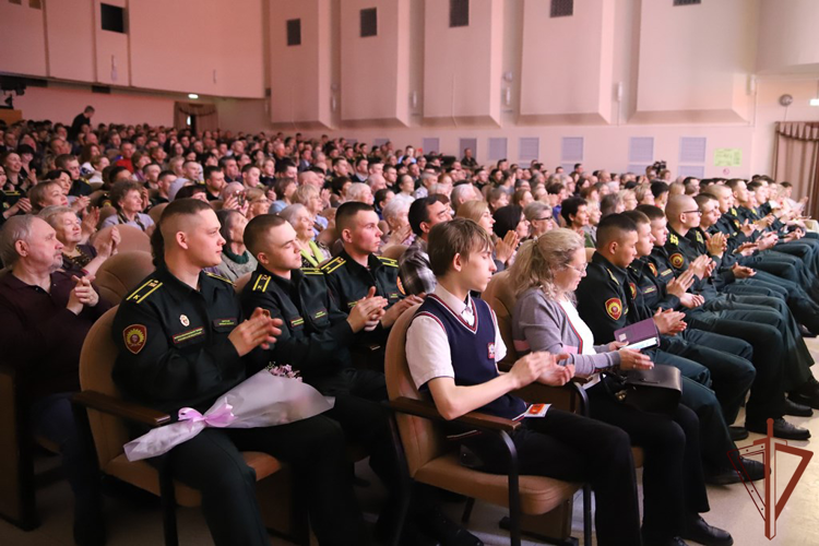 Академический ансамбль песни и пляски Росгвардии выступил с юбилейной программой в Пермском крае