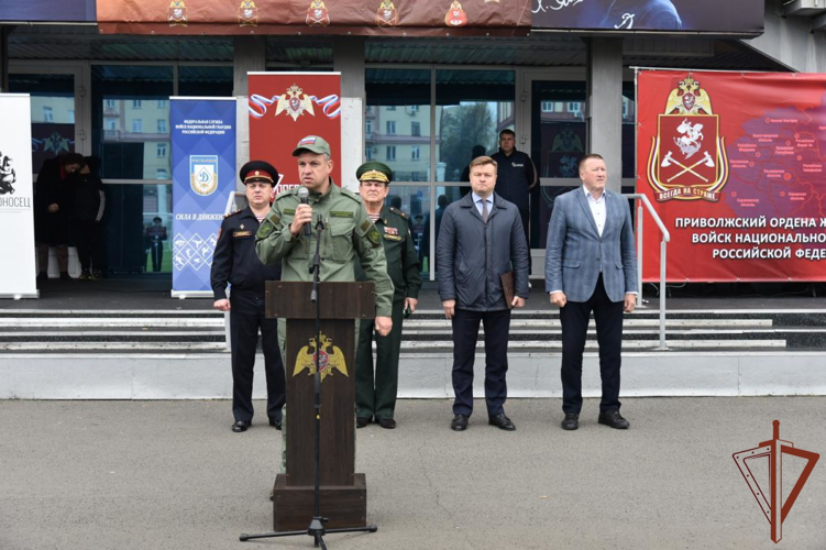 В Удмуртии стартовал чемпионат Росгвардии по летнему офицерскому троеборью