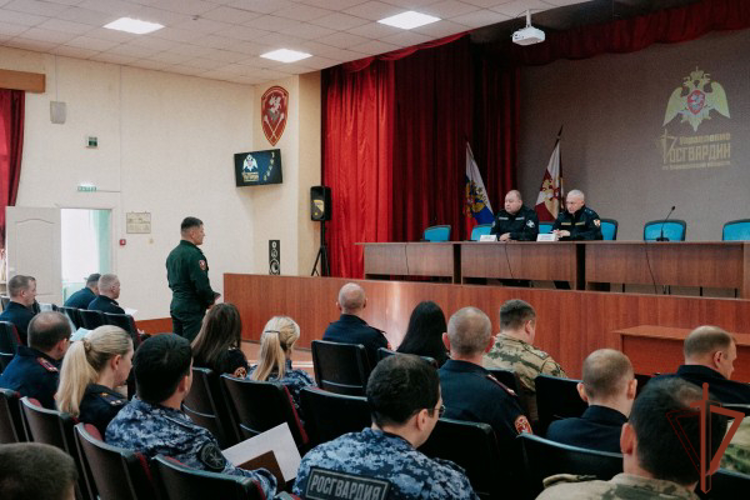 Заместитель командующего Центральным округом Росгвардии проинспектировал подразделения ведомства в Воронежской области