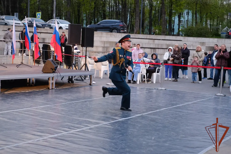 Ансамбль песни и пляски Центрального округа Росгвардии выступил на праздничных мероприятиях Дня Победы в Подмосковье
