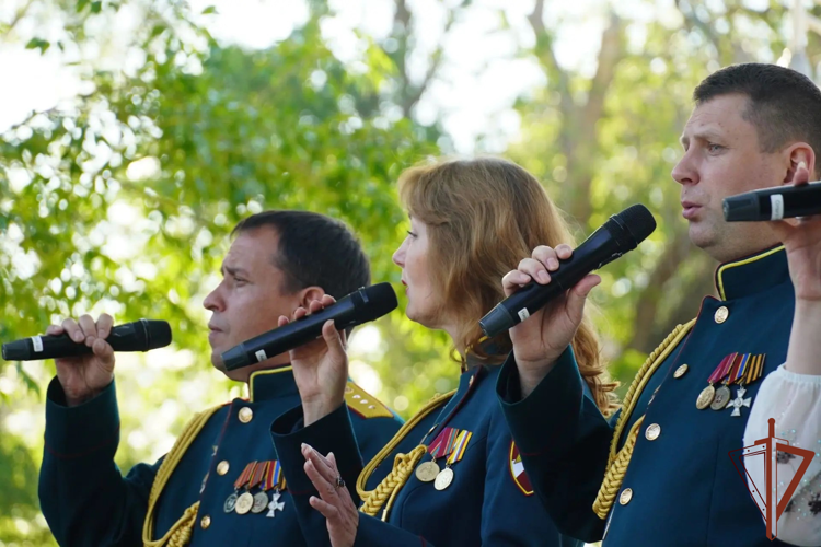 В Саратовской области состоялся гастрольный тур Ансамбля песни и пляски Приволжского округа Росгвардии (видео)