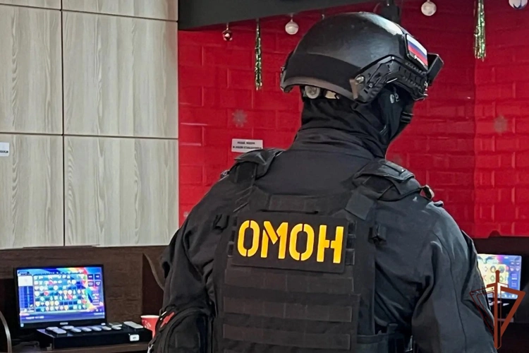 При силовой поддержке спецназа Росгвардии на Камчатке пресечена деятельность игорного клуба