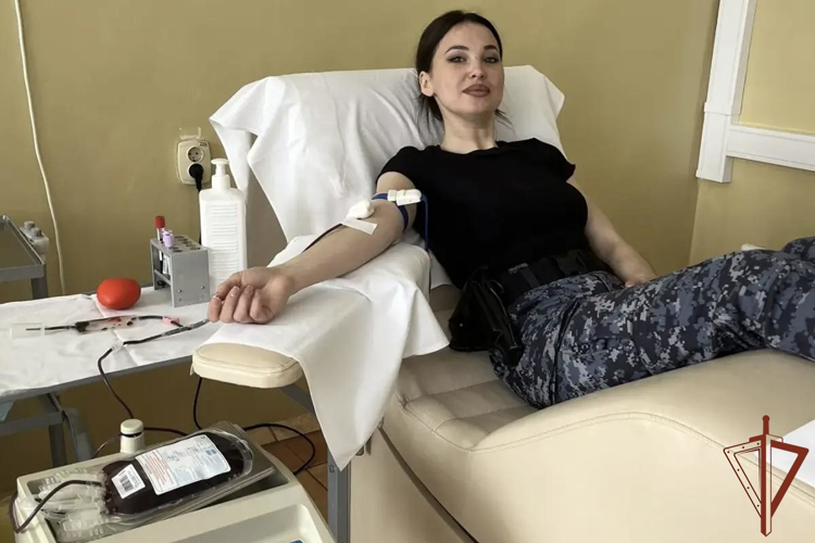 В Белгородской области росгвардейцы сдали 25 литров крови в рамках акции «От сердца к сердцу»