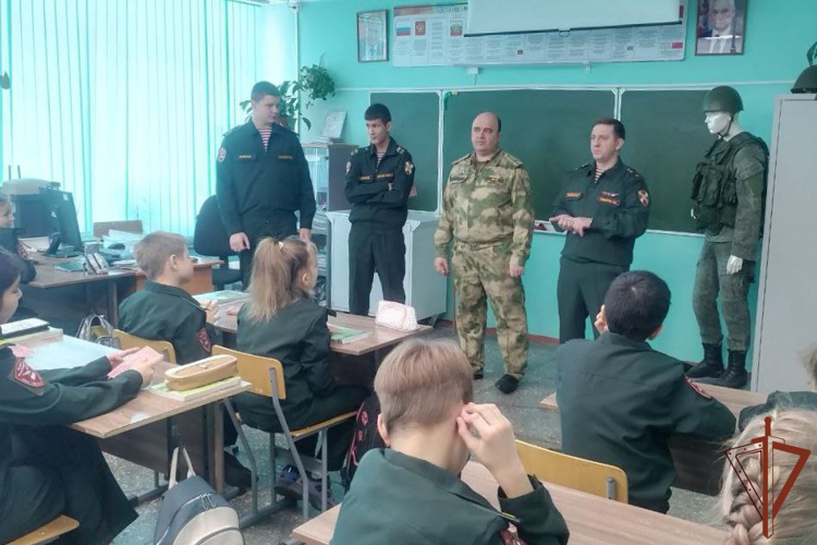 Росгвардейцы Сибири провели памятные мероприятия в честь полного снятия фашистской блокады Ленинграда