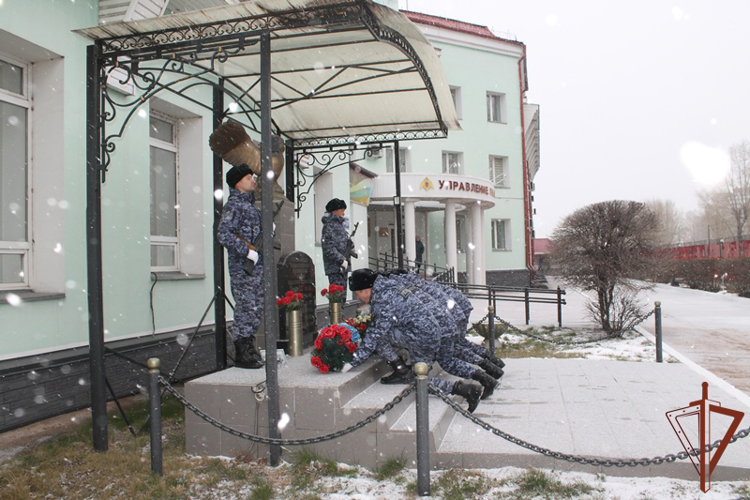 На Дальнем Востоке отметили годовщину со дня образования  вневедомственной охраны Росгвардии