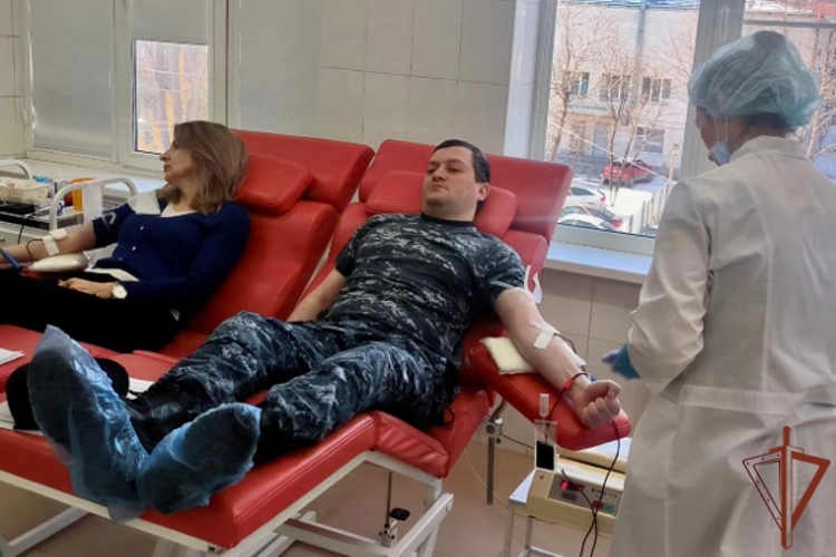 В Северной Осетии росгвардейцы продолжают участвовать в ведомственной донорской акции
