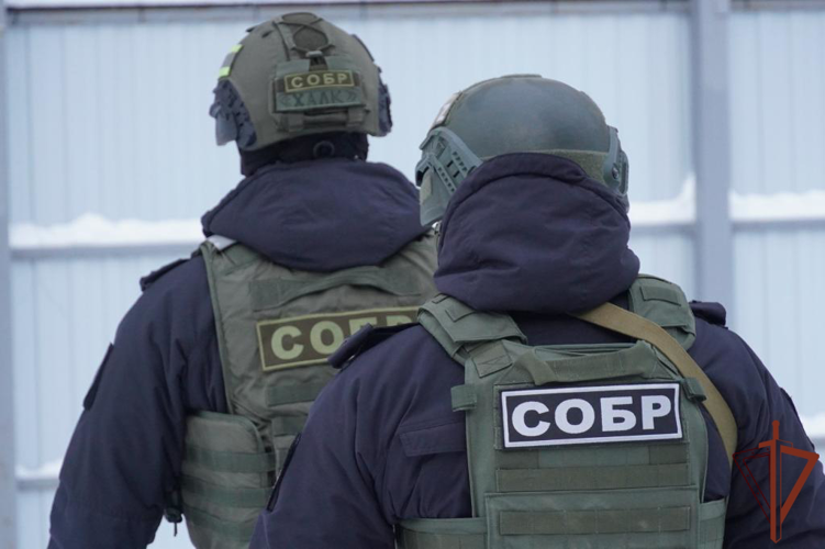 В Саратове при содействии спецназа Росгвардии пресечен незаконный оборот табачной продукции (видео)