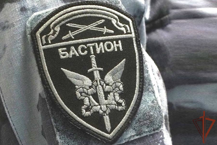 В Санкт-Петербурге при содействии сотрудников Росгвардии проведен рейд по проверке соблюдения миграционного законодательства на объектах розничной торговли