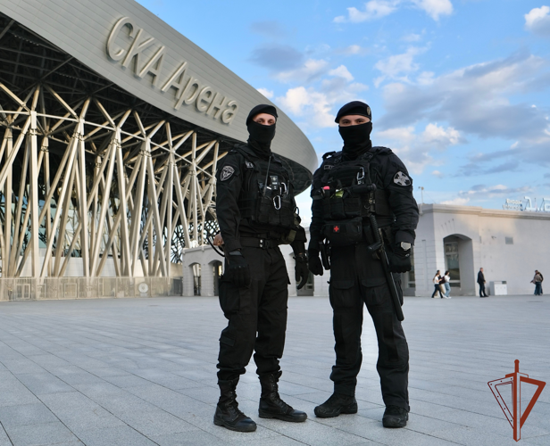 Безопасность матча КХЛ обеспечили росгвардейцы в Санкт-Петербурге