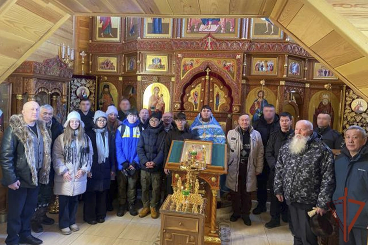 В Восточном округе Росгвардии почтили память сослуживцев, погибших при выполнении служебного долга