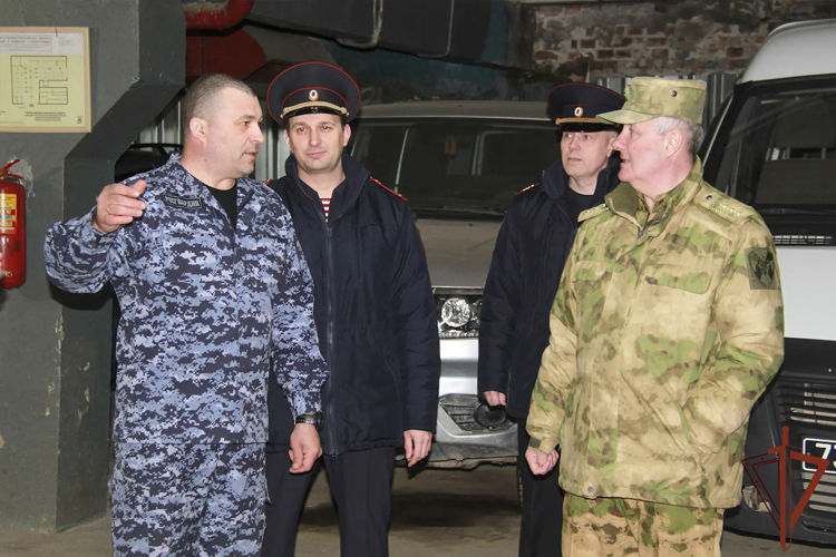 Командующий Сибирским ордена Жукова округом Росгвардии проверил подразделения ведомства в Новосибирской области