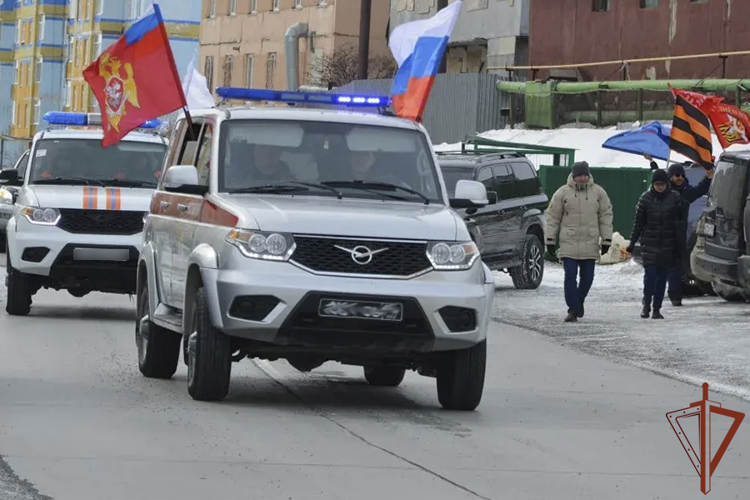 Росгвардейцы-дальневосточники приняли участие в автопробегах в честь Дня Победы