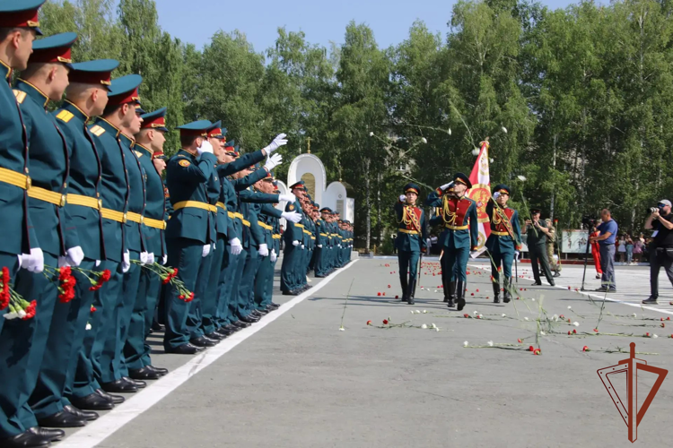 В Новосибирском военном институте Росгвардии состоялся 50-й юбилейный выпуск офицеров