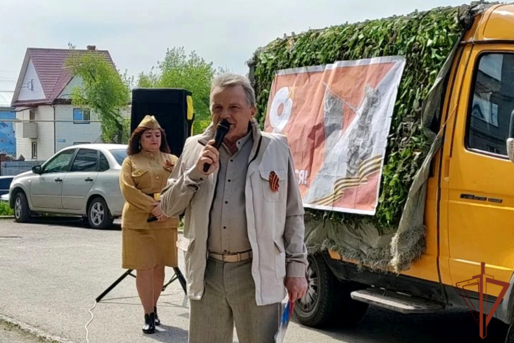 Ветерана Великой Отечественной войны чествовали росгвардейцы на Урале