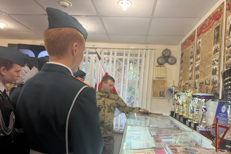 Росгвардейцы провели праздничные мероприятия для юных жителей Сибири
