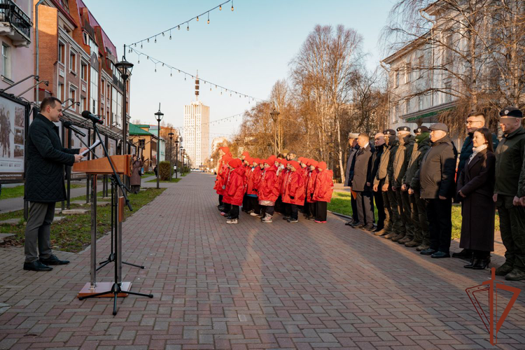 В Архангельске открылась выставка, посвященная СОБР «Архангел» Росгвардии